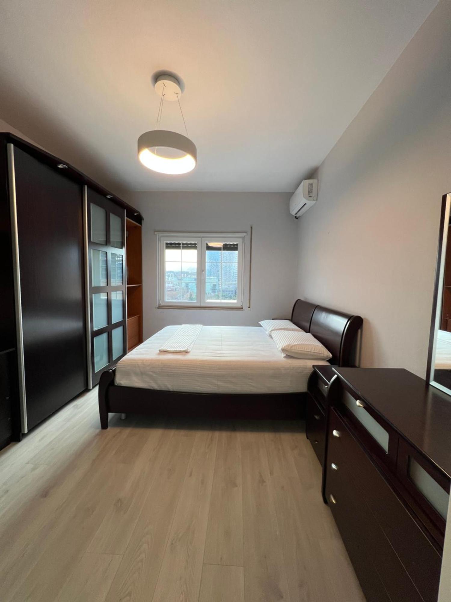 Tirana Gallery Apartment - City Center View Exterior photo